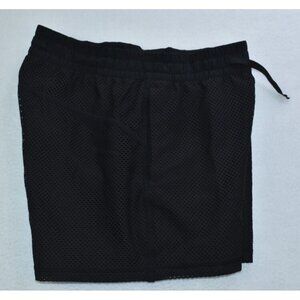 Lululemon Mesh On Mesh Women's Short Size 4 Black Lightweight Breathable 4"